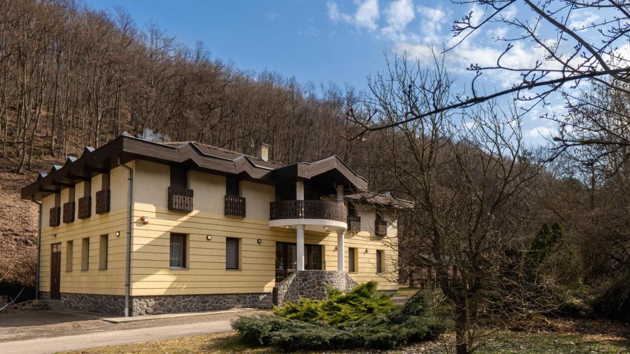 Hidegpataki Fakapu Vadászház Abaújszántó Exterior foto